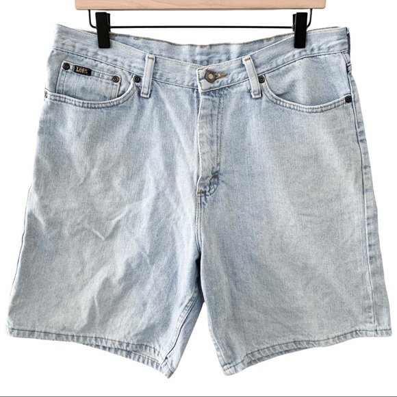 Vintage 90s Lee High Rise Loose Fit Bermuda Mom Shorts Light Wash Faded Denim XL - Picture 2 of 14